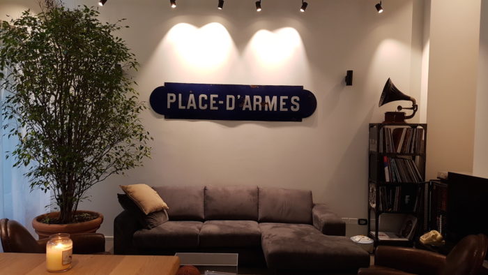 Insegna francese in living