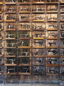 Store styling, allestimento vintage, noleggio arredi milano, NeoRetrò