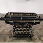 Macchina Scrivere Marca Underwood