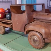 Camioncino giocattolo legno