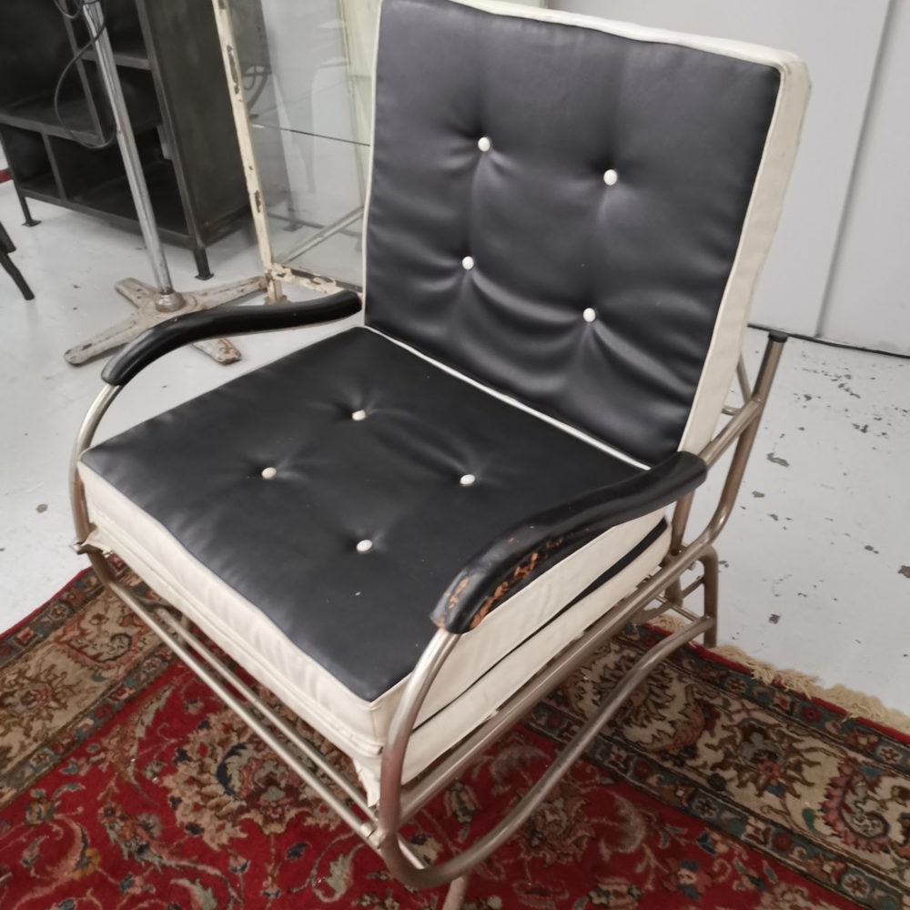 Poltrona letto stile Bauhaus