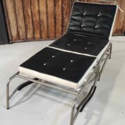 Poltrona letto stile Bauhaus