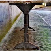 Tavolo da bistrot con piano in marmo