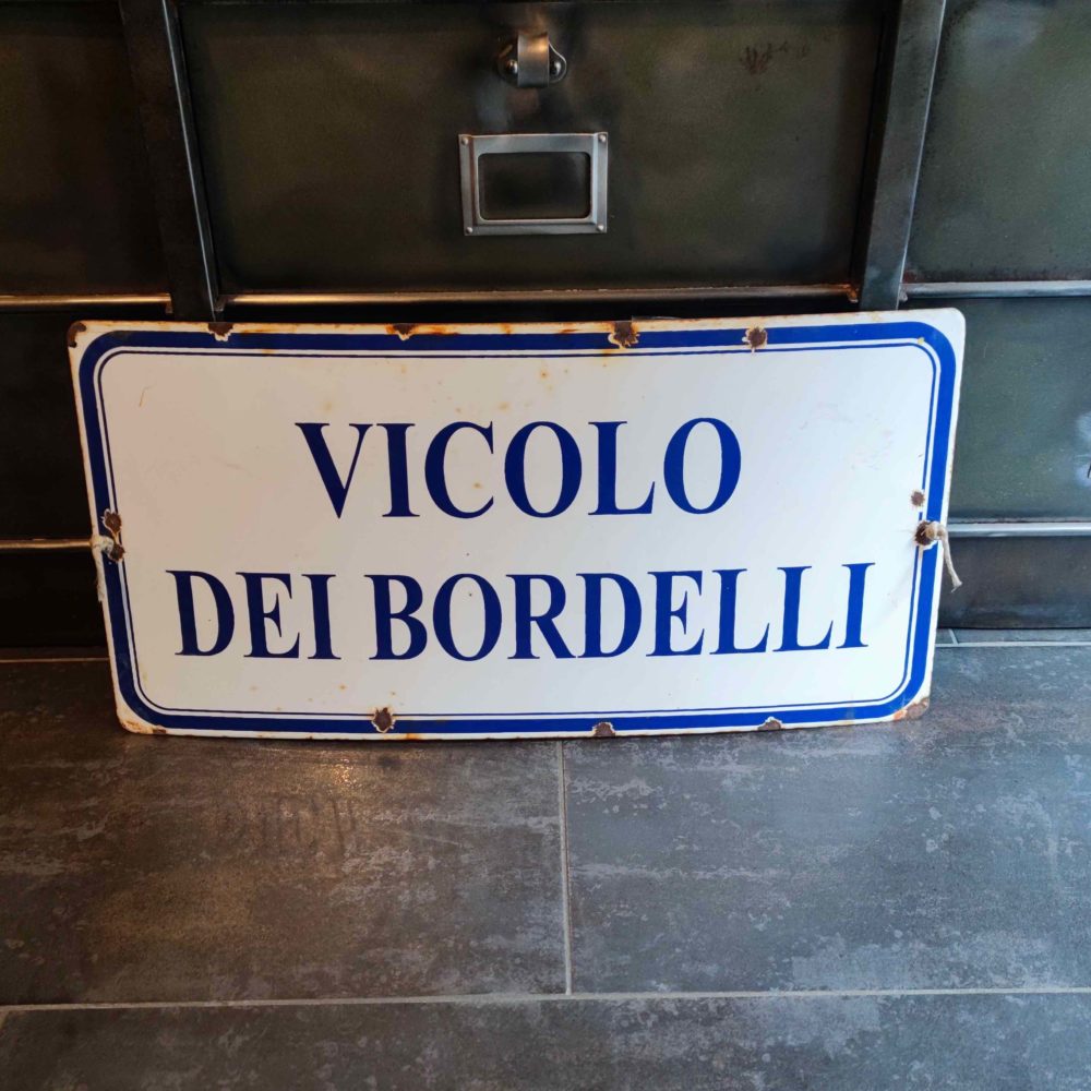 insegna vicolo dei bordelli