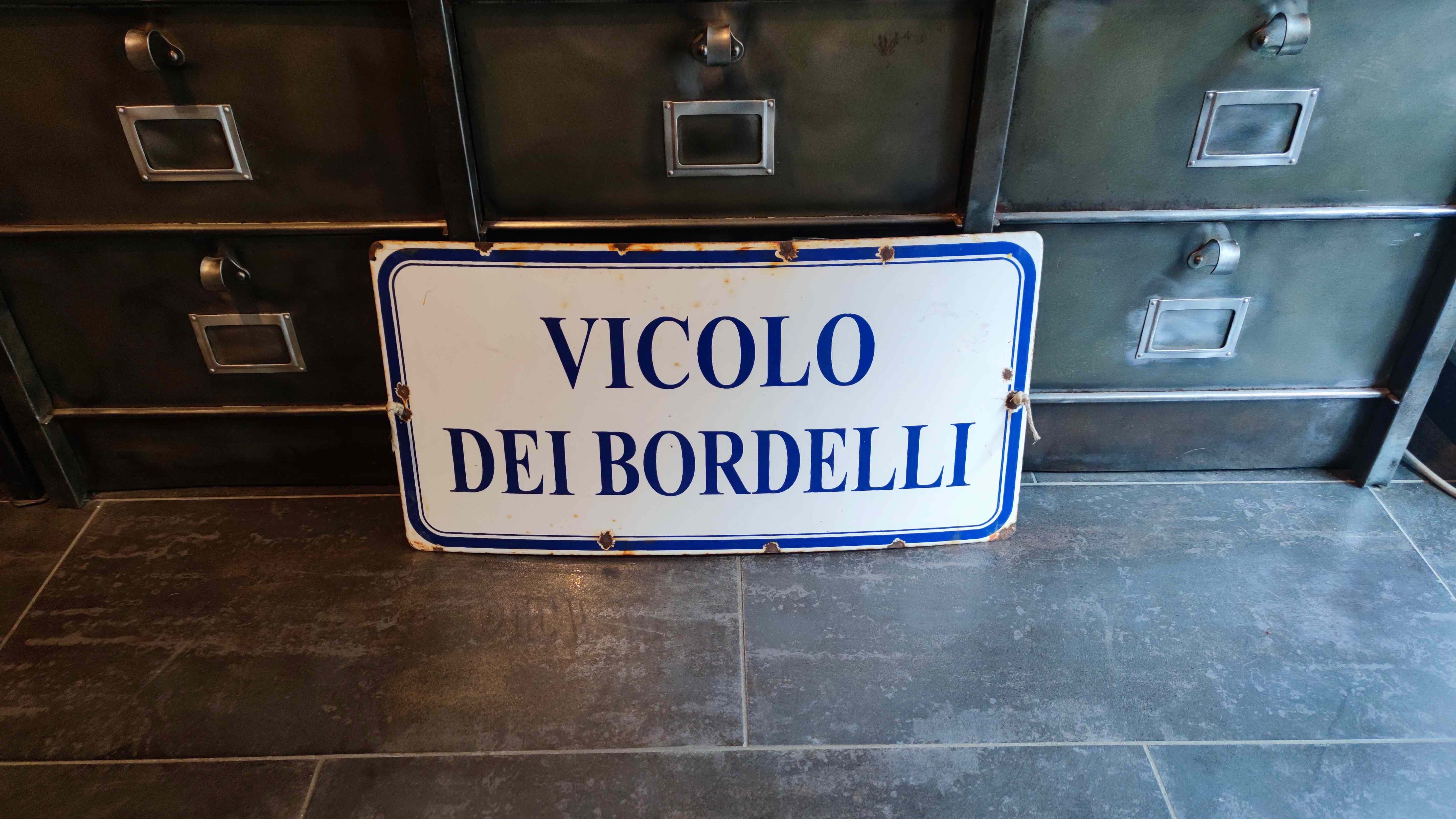 insegna vicolo dei bordelli