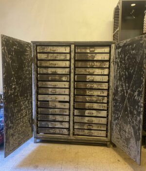 mobile da officina anni '50